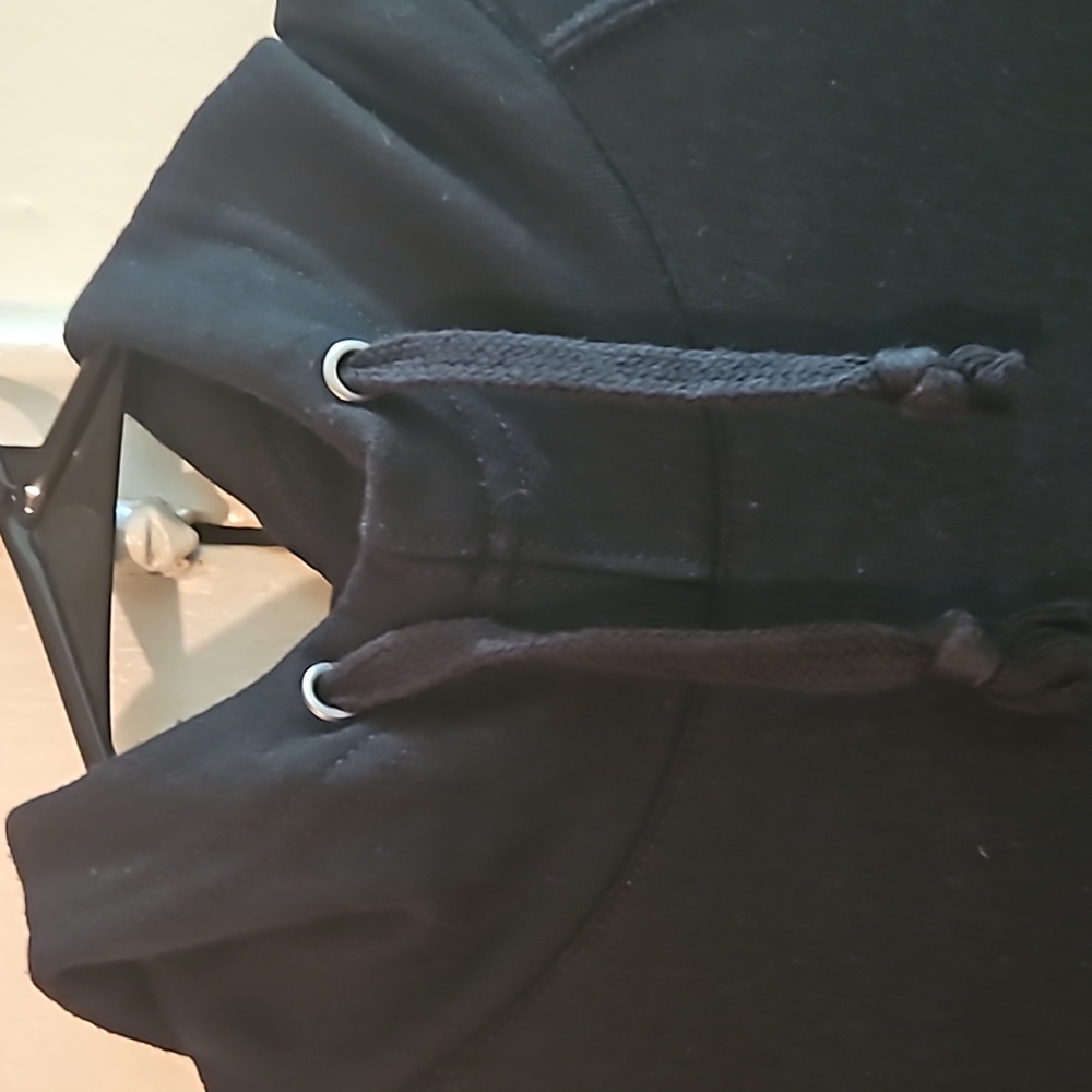 Womens Champion hoodie in black.  Lightly worn. - Picture 4 of 7